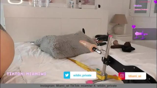 Image 4 of emmybum Stream on Chaturbate on 12 days ago