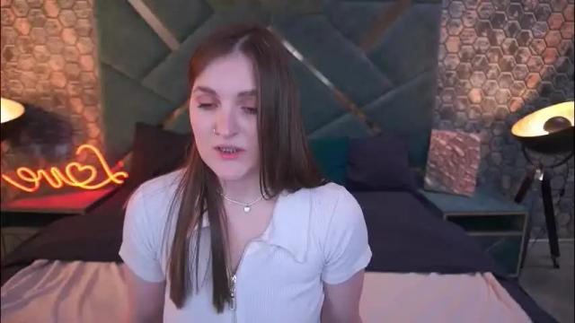 Thumbnail 1, emmycharm's Stream at Chaturbate, 1 month ago