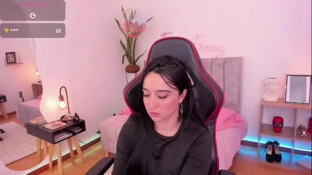 Image 10 of emmyevans1 Stream on Chaturbate on 1 month ago