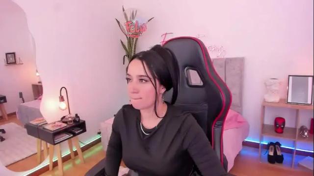 Image 4 of emmyevans1 Stream on Chaturbate on 1 month ago