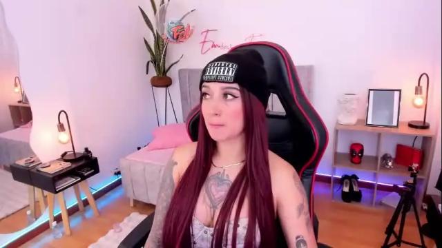 Image 2 of emmyevans1 Stream on Chaturbate on 29 days ago