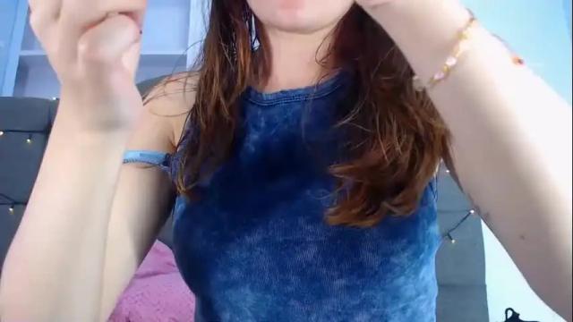 Image 3 of emmyfoxthx Stream on Chaturbate on 2 months ago