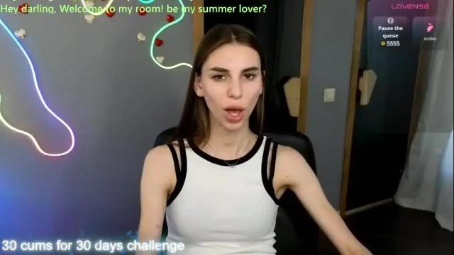 Image 3 of emmygreans Stream on Chaturbate on 1 month ago