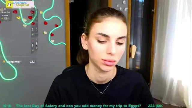Image 11 of emmygreans Stream on Chaturbate on 23 days ago