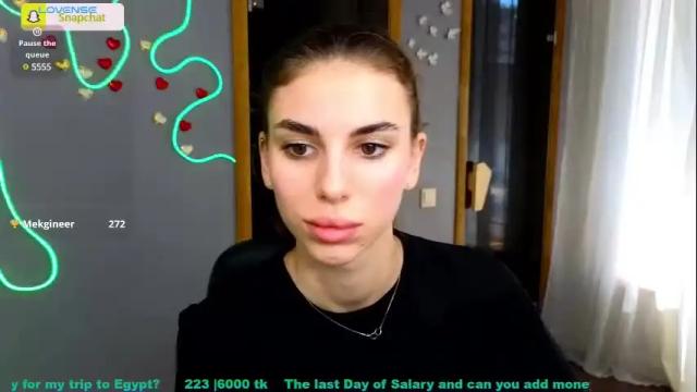 Image 12 of emmygreans Stream on Chaturbate on 23 days ago