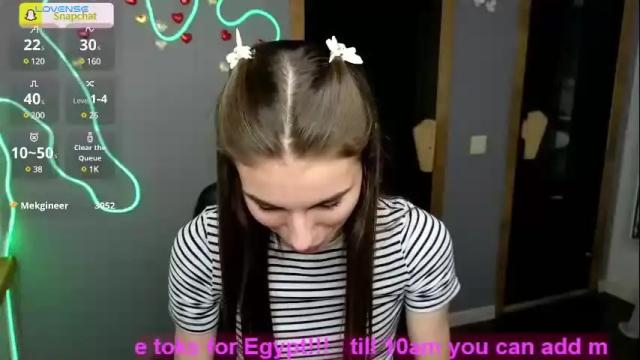 Image 2 of emmygreans Stream on Chaturbate on 22 days ago