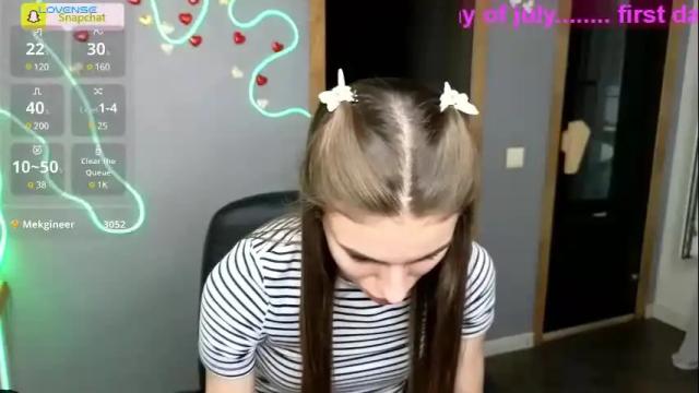 Image 6 of emmygreans Stream on Chaturbate on 22 days ago