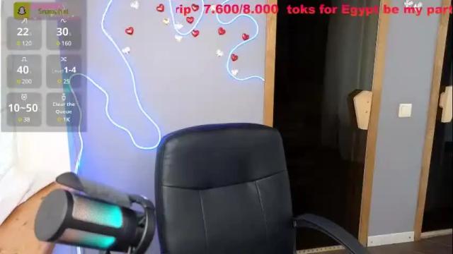 Image 8 of emmygreans Stream on Chaturbate on 18 days ago
