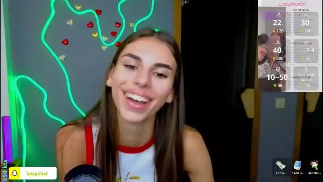 Image 12 of emmygreans Stream on Chaturbate on 2 months ago