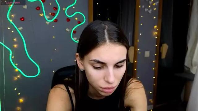 Image 12 of emmygreans Stream on Chaturbate on 1 month ago