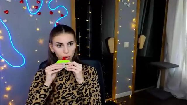 Image 10 of emmygreans Stream on Chaturbate on 1 month ago