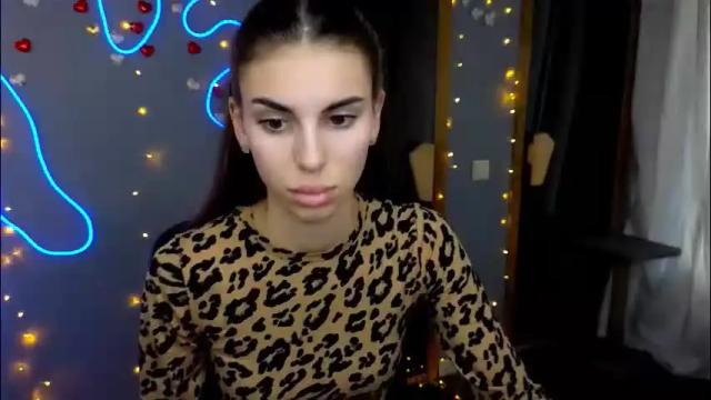 Image 4 of emmygreans Stream on Chaturbate on 1 month ago