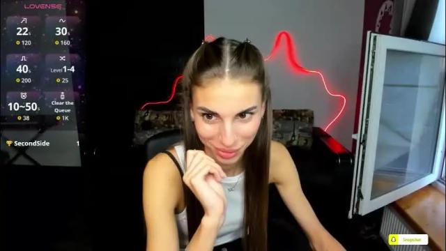 Image 12 of emmygreans Stream on Chaturbate on 1 month ago