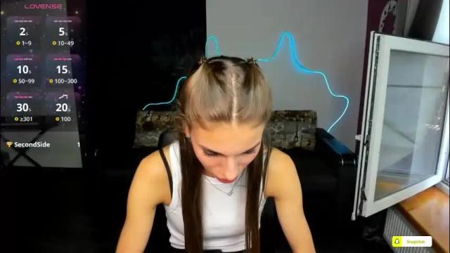 Image 2 of emmygreans Stream on Chaturbate on 1 month ago