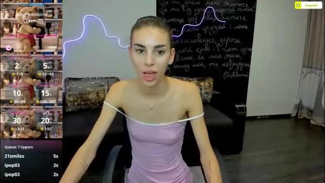 Image 12 of emmygreans Stream on Chaturbate on 2 months ago