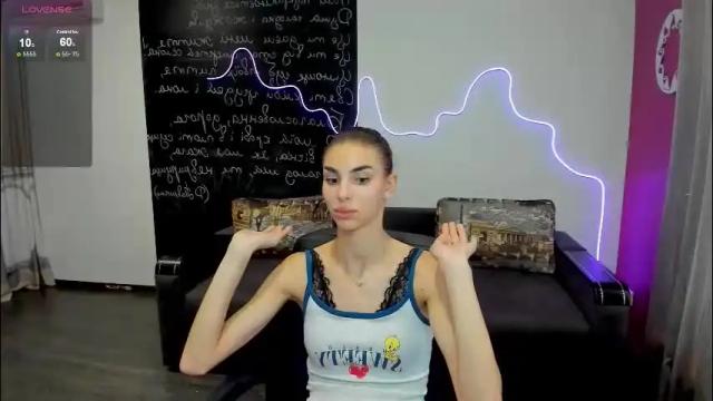 Image 2 of emmygreans Stream on Chaturbate on 2 months ago