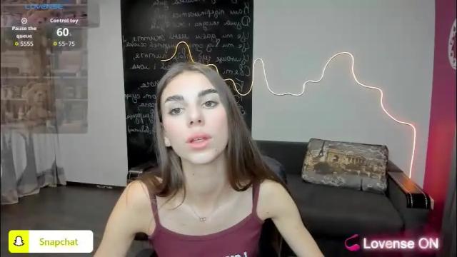 Image 2 of emmygreans Stream on Chaturbate on 2 months ago