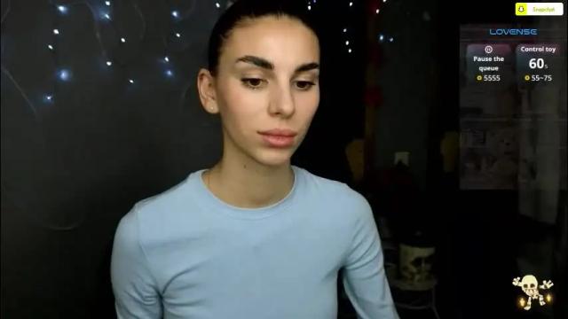 Image 2 of emmygreans Stream on Chaturbate on 1 month ago