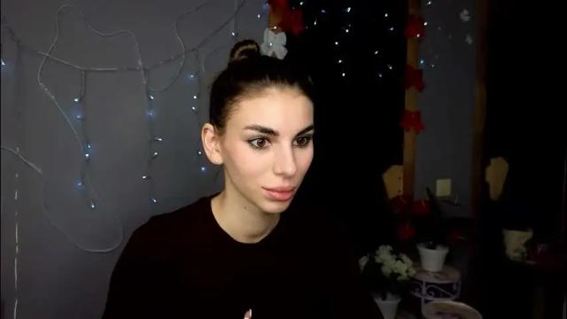 Image 2 of emmygreans Stream on Chaturbate on 1 month ago