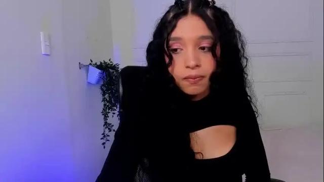 Image 12 of emmysmith1 Stream on Chaturbate on 1 month ago