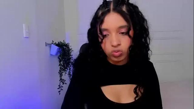 Image 6 of emmysmith1 Stream on Chaturbate on 1 month ago