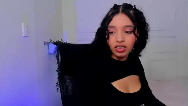 Image 7 of emmysmith1 Stream on Chaturbate on 1 month ago