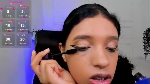 Image 3 of emmysmith1 Stream on Chaturbate on 1 month ago