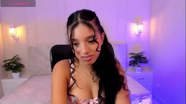 Image 12 of emmysmith1 Stream on Chaturbate on 7 months ago