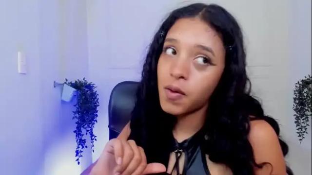 Image 8 of emmysmith1 Stream on Chaturbate on 12 days ago