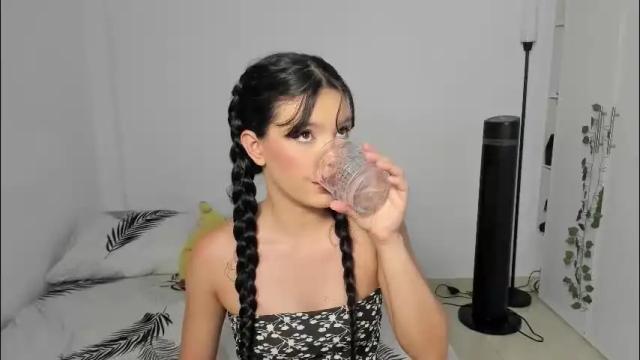 Image 3 of emperatriiiz Stream on Chaturbate on 2 months ago