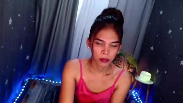 Image 12 of empress_claudiaxx Stream on Chaturbate on 18 months ago