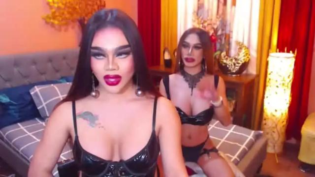 Image 4 of empressvalerie Stream on Chaturbate on 15 months ago