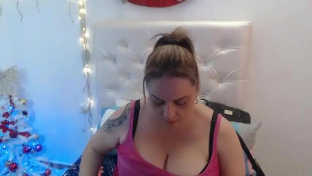Image 11 of emy_cortes Stream on Chaturbate on 17 months ago
