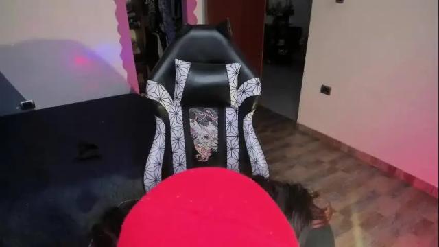 Image 10 of emy_xdy Stream on Chaturbate on 4 months ago