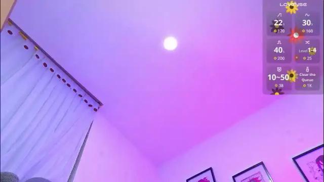 Image 12 of emybeecker Stream on Chaturbate on 1 month ago