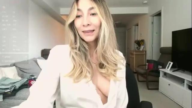 Image 12 of emyconneer Stream on Chaturbate on 4 months ago