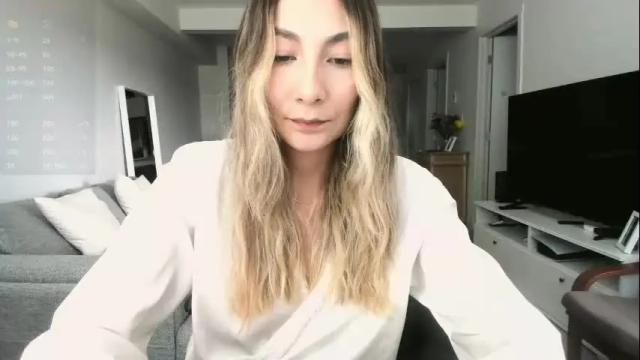 Image 10 of emyconneer Stream on Chaturbate on 4 months ago