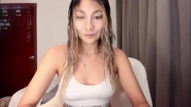 Image 7 of emyconneer Stream on Chaturbate on 2 months ago