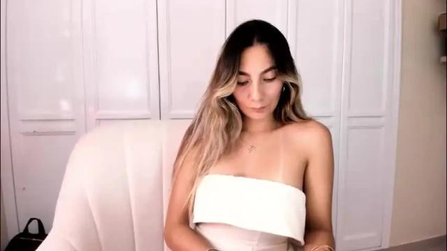 Image 12 of emyconneer Stream on Chaturbate on 24 days ago