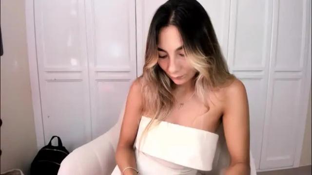 Image 6 of emyconneer Stream on Chaturbate on 24 days ago