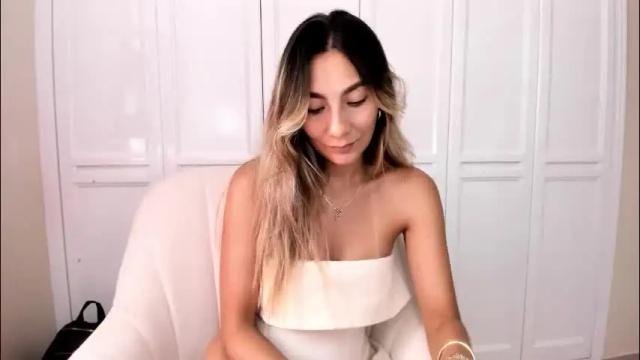 Image 8 of emyconneer Stream on Chaturbate on 24 days ago