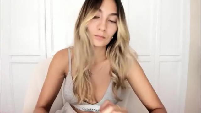 Image 12 of emyconneer Stream on Chaturbate on 13 days ago