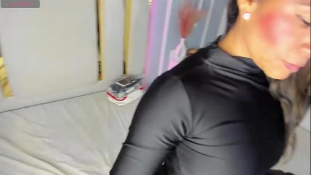 Image 10 of emysandoval Stream on Chaturbate on 5 days ago