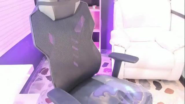 Image 11 of emysilver Stream on Chaturbate on 1 month ago