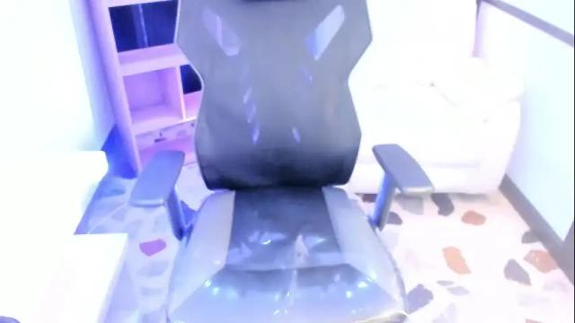 Image 12 of emysilver Stream on Chaturbate on 6 days ago