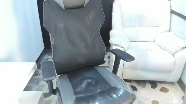 Image 10 of emysilver Stream on Chaturbate on 1 month ago