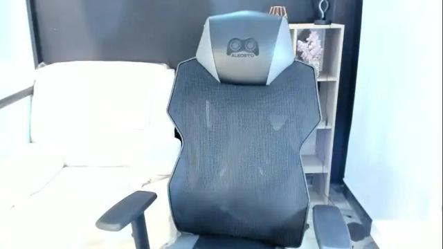 Image 10 of emysilver Stream on Chaturbate on 1 month ago