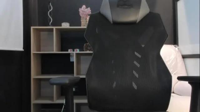 Image 11 of emysilver Stream on Chaturbate on 20 days ago
