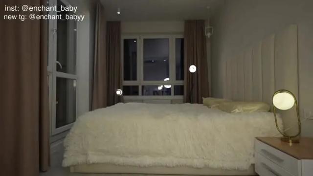 Image 2 of enchant_baby_ Stream on Chaturbate on 3 months ago