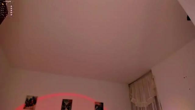 Image 10 of engel_brunet Stream on Chaturbate on 14 months ago